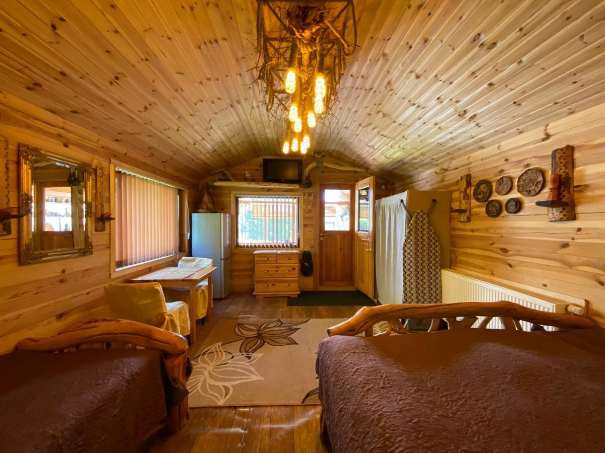 Guest House Melon Jurmala Bagian luar foto